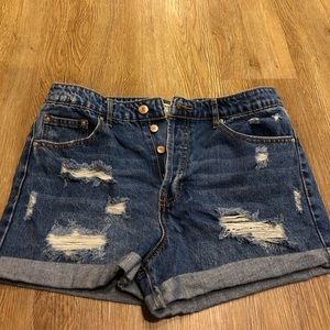 Fun and beautiful Forever 21 shorts!